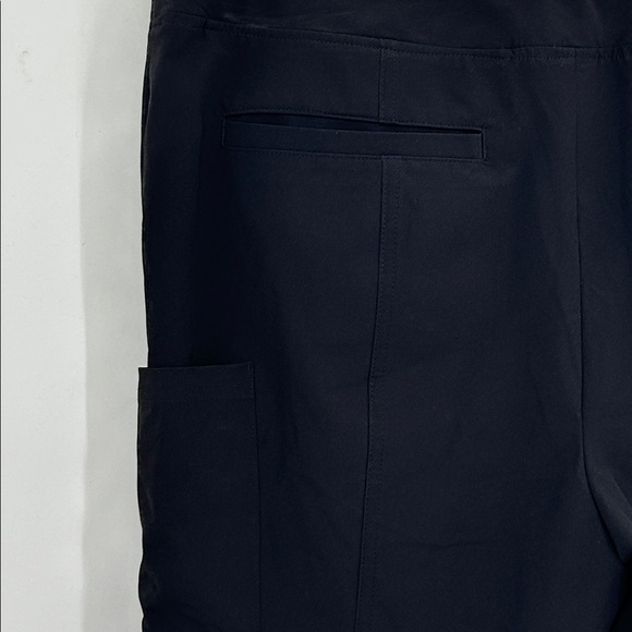 Chico's Zenergy Black Shorts 11” Walking Black New With Tags - Picture 6 of 8